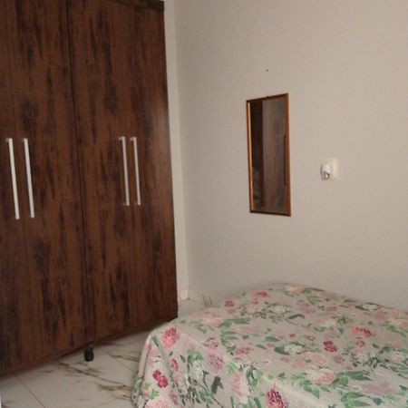 דירות Uberlândia Casa Amarela מראה חיצוני תמונה